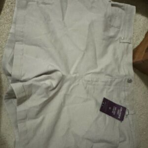 Gloria Vanderbilt Light Gray Amanda Shorts